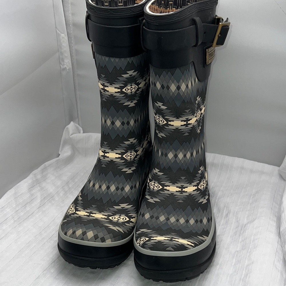 Pendleton Black & Gray Geometric Pattern Rain Boo… - image 12